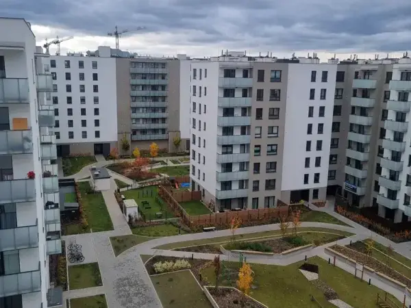 Mieszkanie 3-pokojowe z dużym tarasem w Warszawie