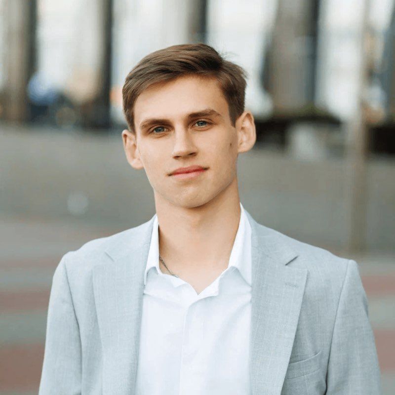 Artem Razumovich — Specjalista ds. nieruchomości, VT Group
